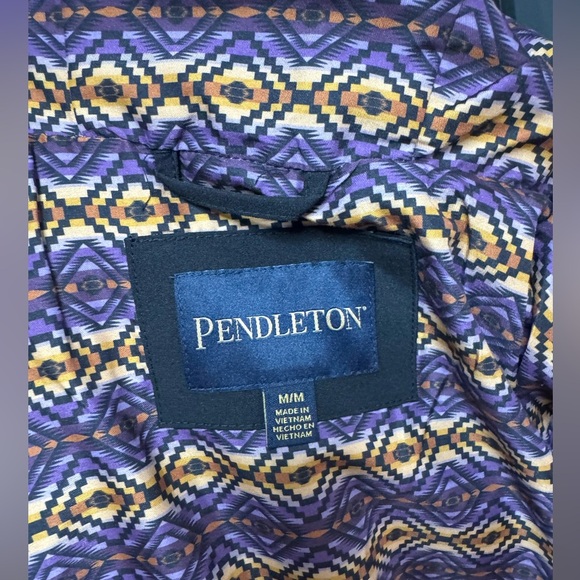 PENDLETON PACIFIC WONDERLAND RIPSTOP RAIN
JACKET - Picture 6 of 10